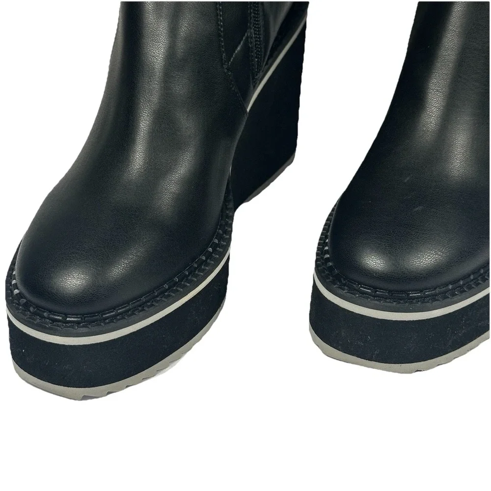 Naked Feet Apex Wedge Knee-high Boots Black‎ Faux Leather Size 9 Women's EUC